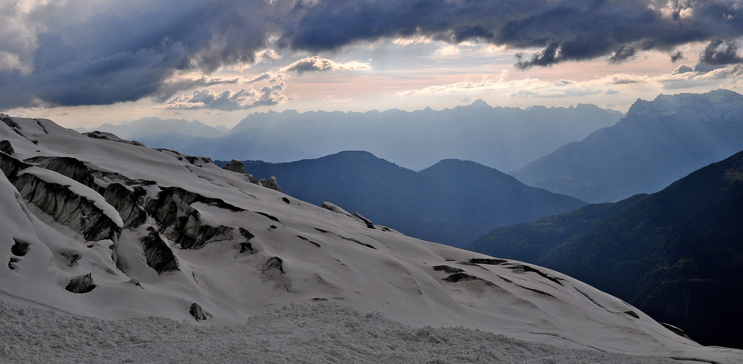 Aravis depuis la traversée de Plan Glacier à 19h30