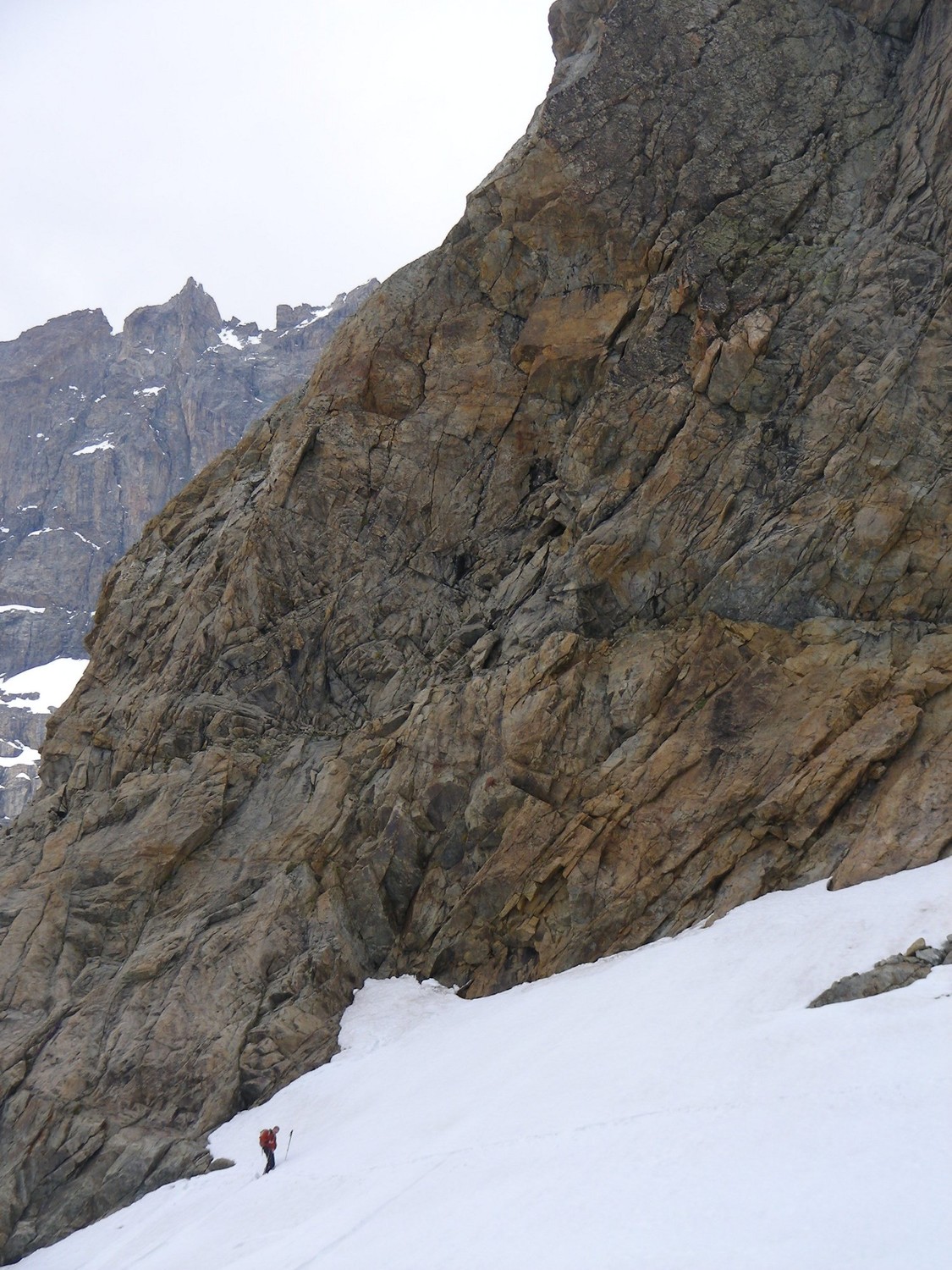 L'attaque de l'arête W de la Pointe des Aigles
