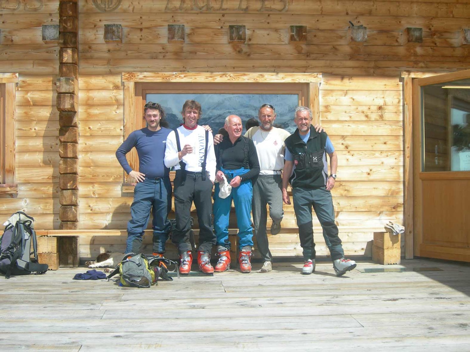 giulio ale ninni arturo antonio davanti al nuovo rifugio oreste squinobal