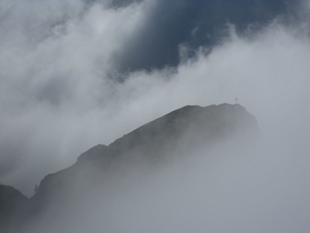 Le Pic dans la brume