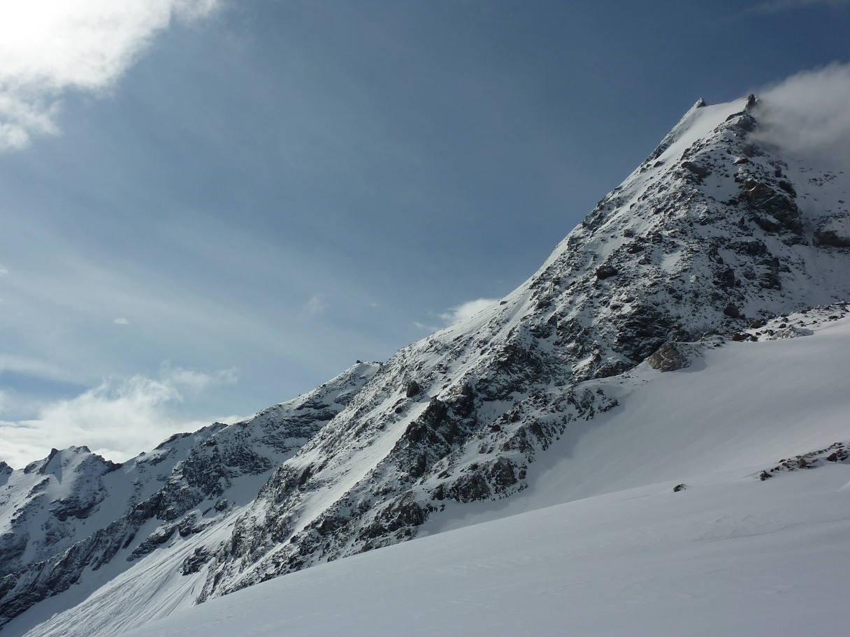 Mont Turia : Face N de profil