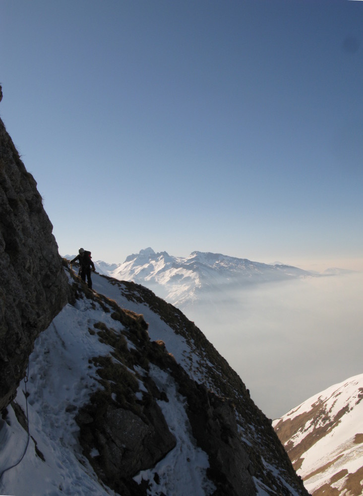 dernière traversée un peu expo après la descente par l'arête de Lourtica