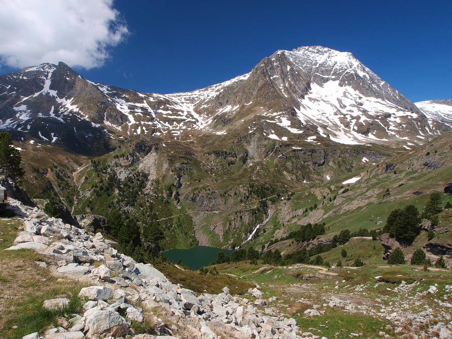 rien à jeter jusqu'en bas ! Pointe de l'Echelle depuis le sentier de descente
