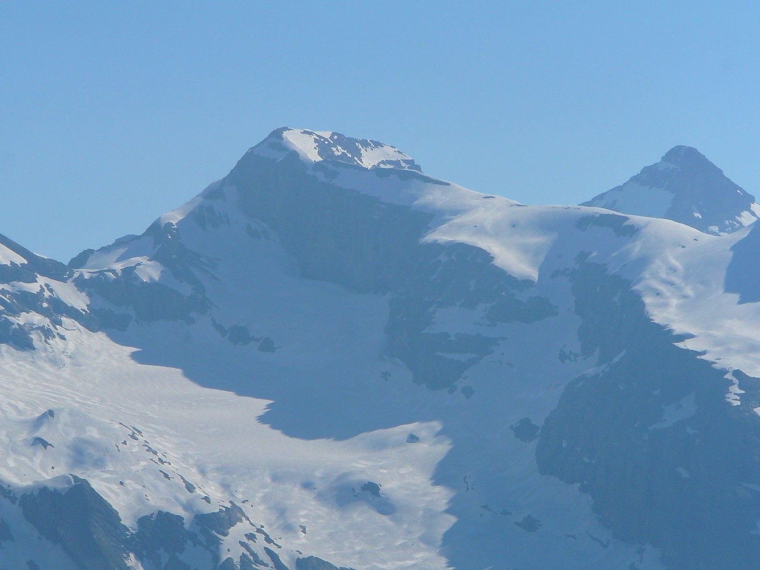 Le Mont Ruan et son glacier