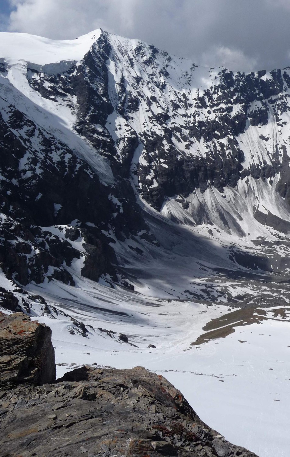 De l'Arête des Mines, le versant W du col des Mines
