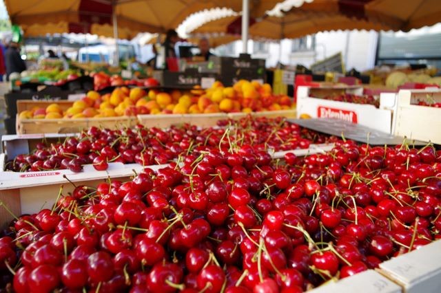 Sur le marché de Bourg d'Oisans