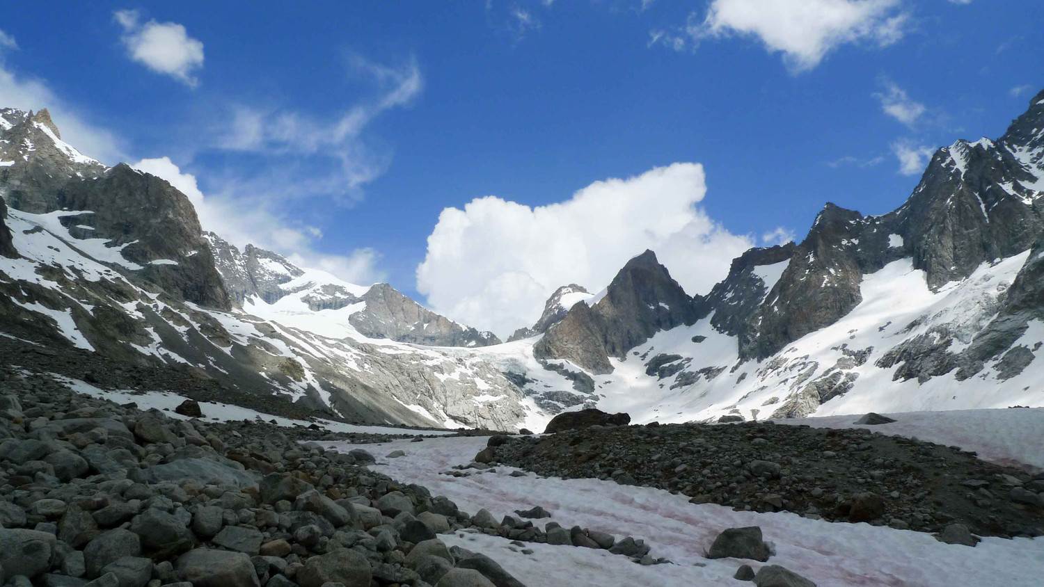 LE CIRQUE DE LA SELLE