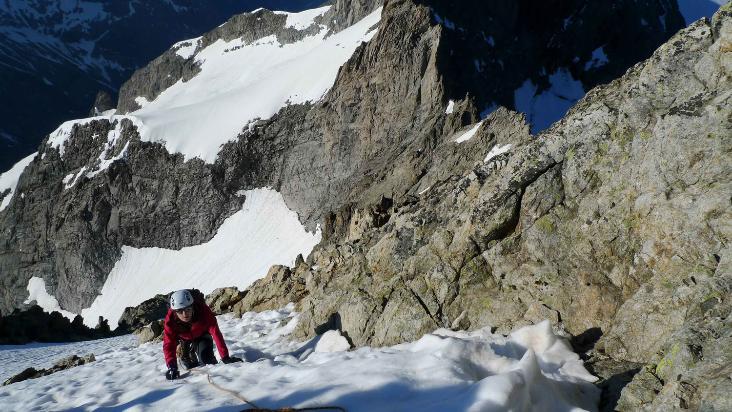 VERSANT EST DE L'ARETE