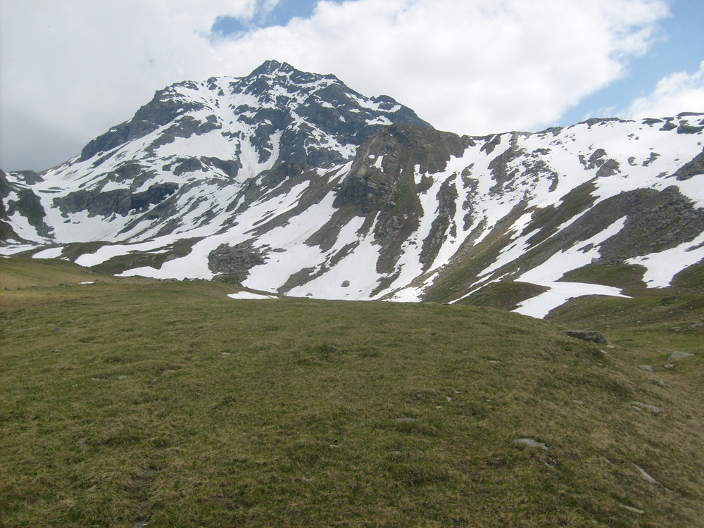 On est monté sur la très longue croupe à droite pour accéder au couloir