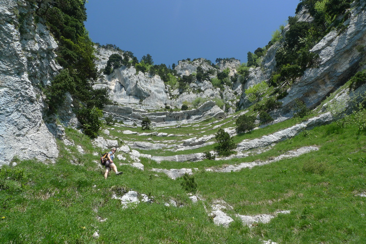 le petit cirque en monatnt au passage du Fourneau