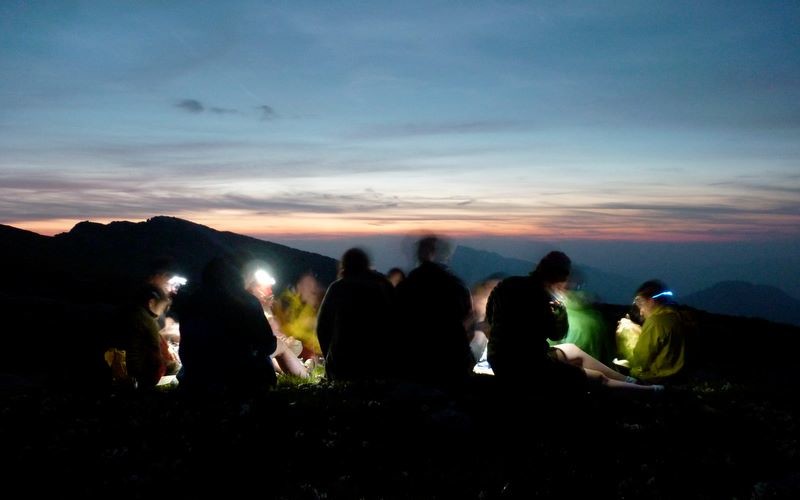 Apéro bivouac au sommet