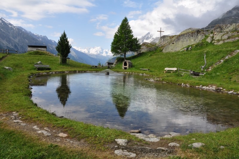 Jungu lac alimenté par le bisse de Obra