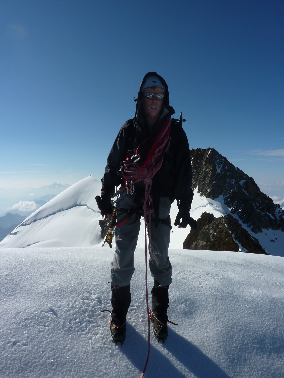 Jérôme au sommet de l'Aiguille Nord