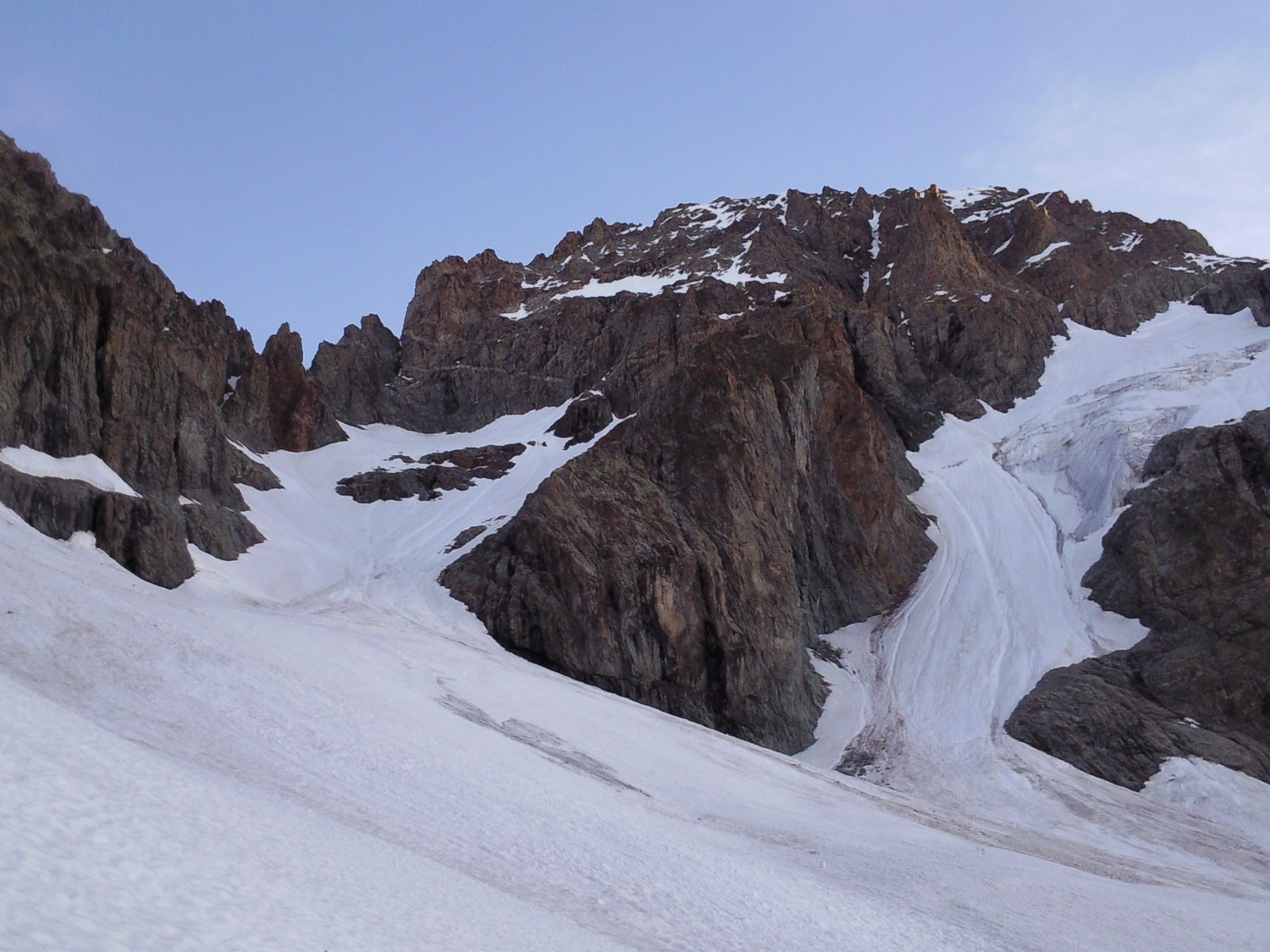 le bas des glaciers de l'Ailefroide