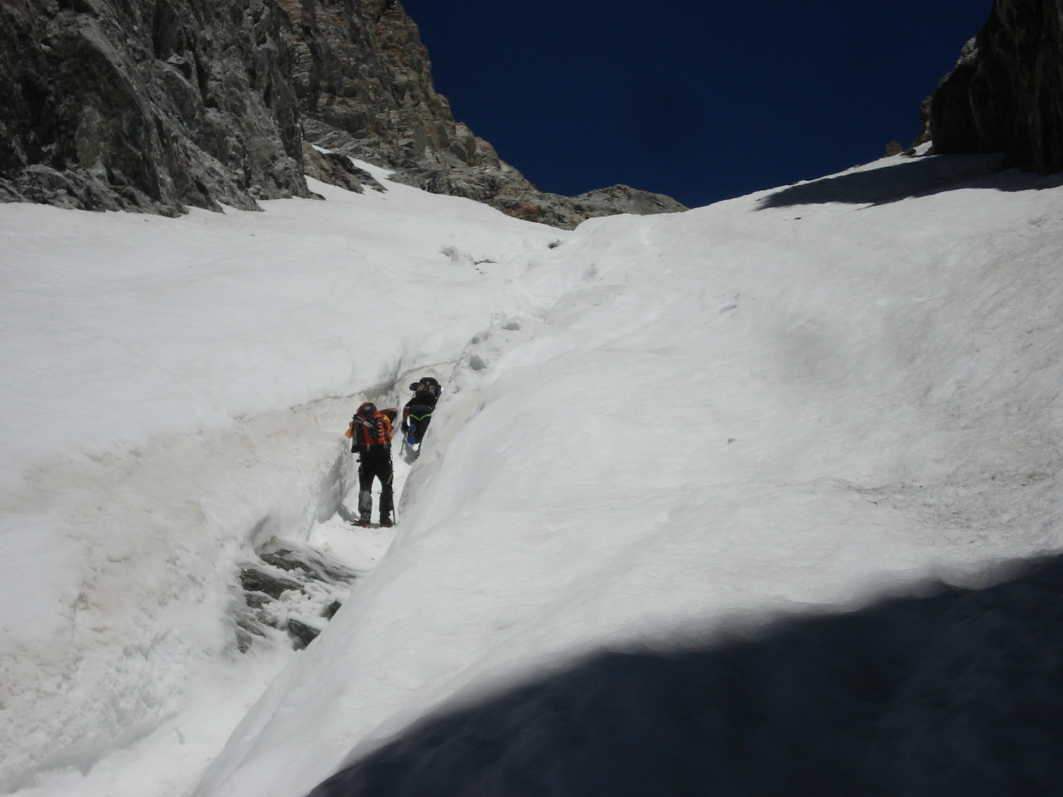 remontée dans la goulotte pour le refuge