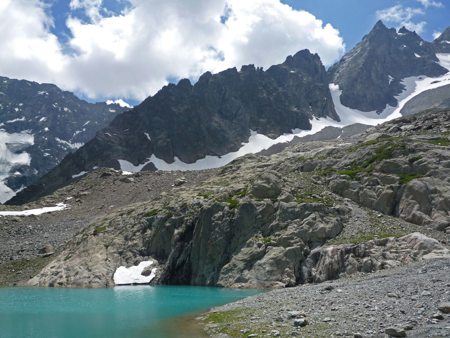 Arête des Papillons - Vue générale de l'attaque au couloir de descente