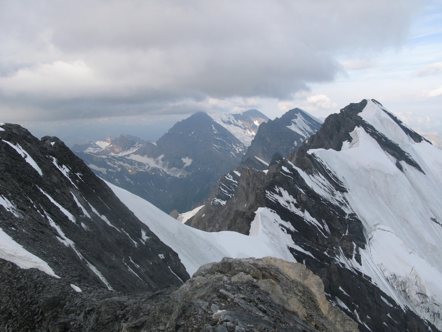 arête entre la Weisse Frau et le Bluemlisalphorn