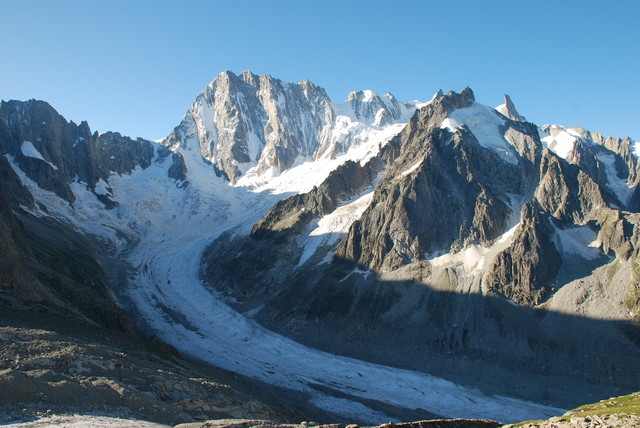 Grandes Jorasses et Glacier de Leschaux