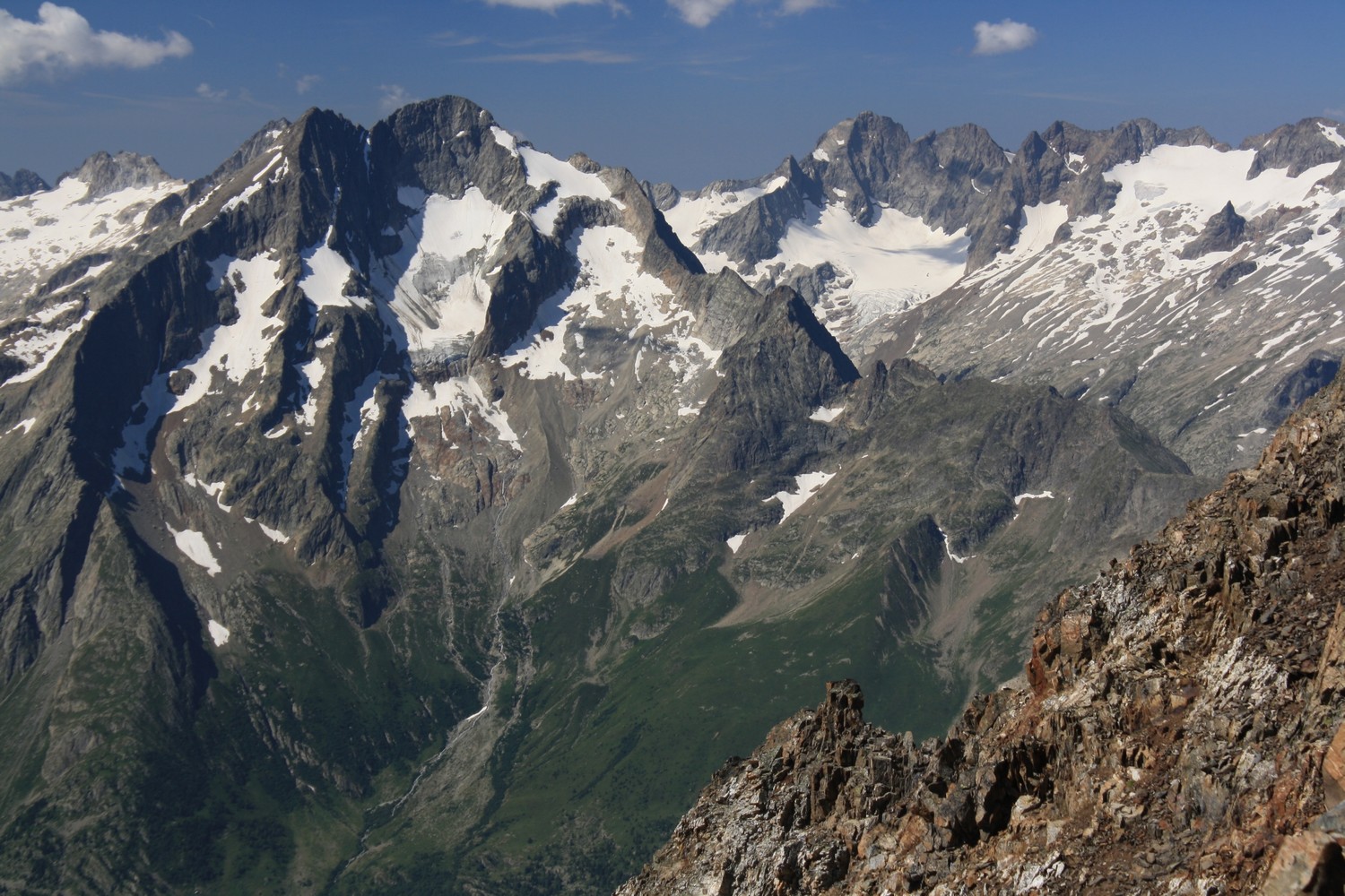 Tête de Lauranoure, Pointe Swan et Brèche Gaillard, vues du Jandri