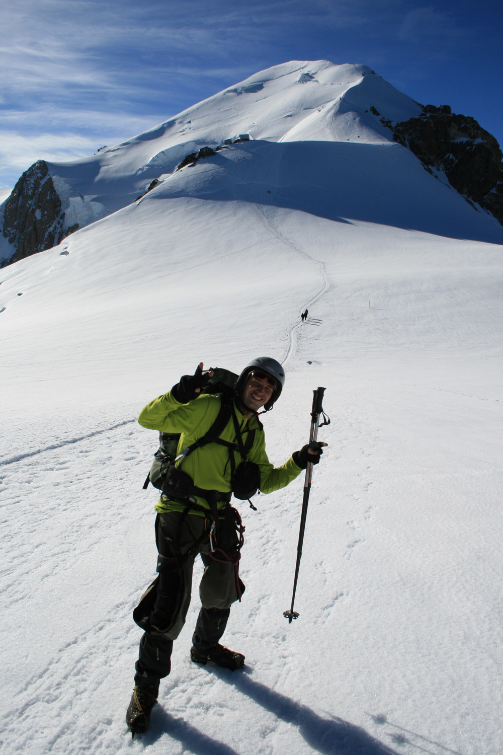 Ca c'est oim seul-tout comme un gol-mon. Juste un sous pull vu la canicule même à 4300m!!!