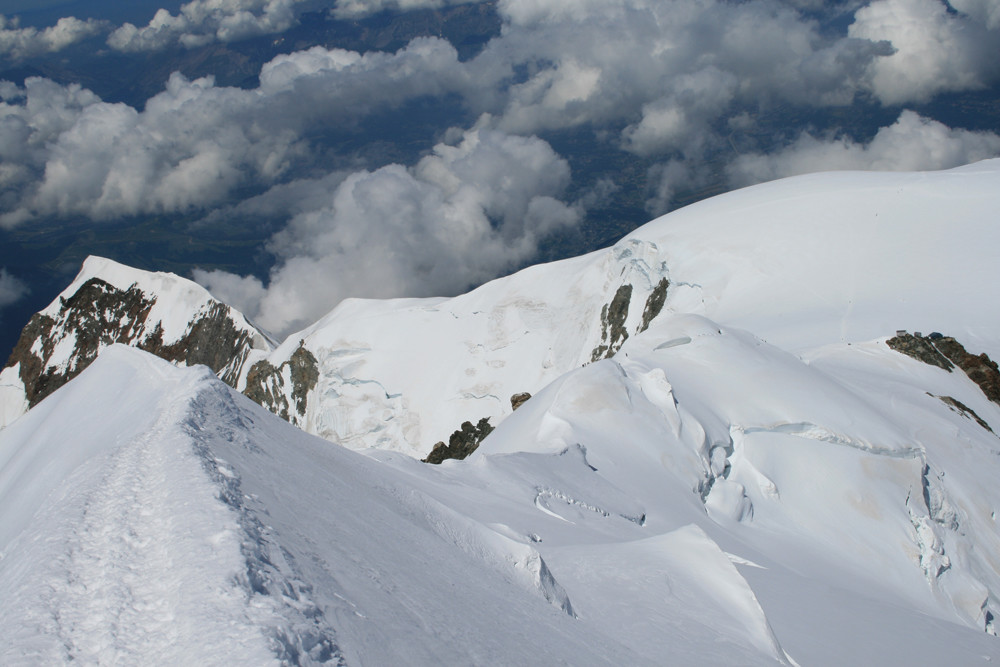 L'arête des bosses vue d'en haut, Valot à droite