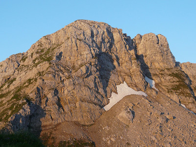 Face N de la pointe de Dzérat de bon matin Face N de la pointe de Dzérat de bon matin