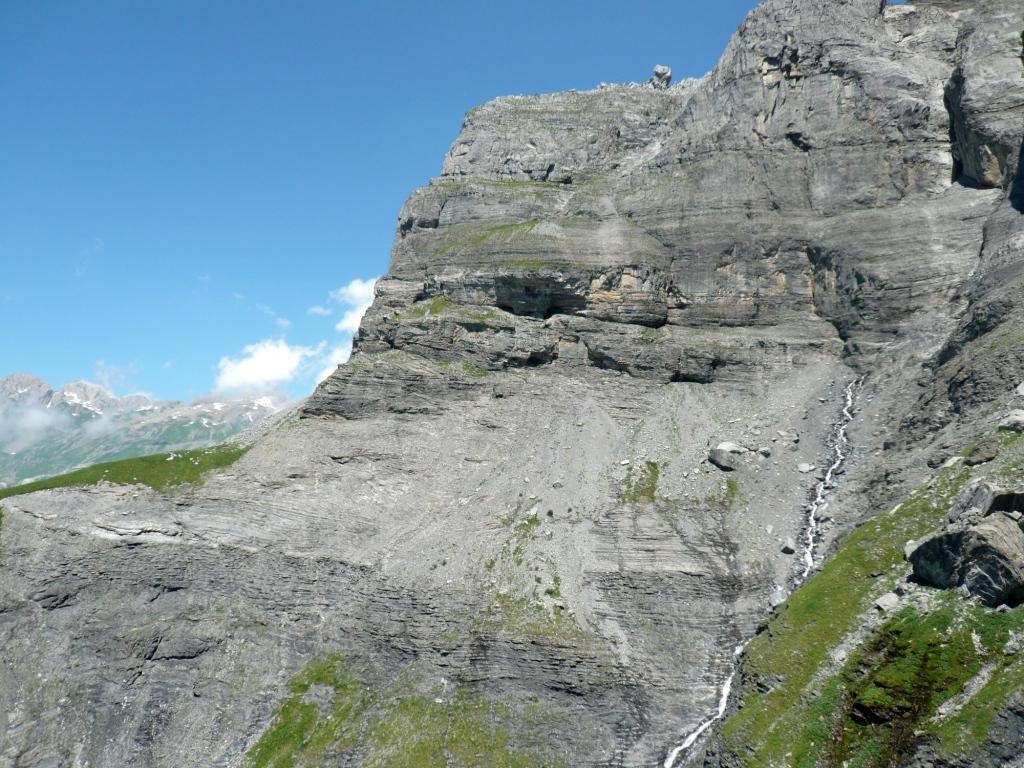 Les vires du Tenneverge et le torrent de la Fontaine de l'Or