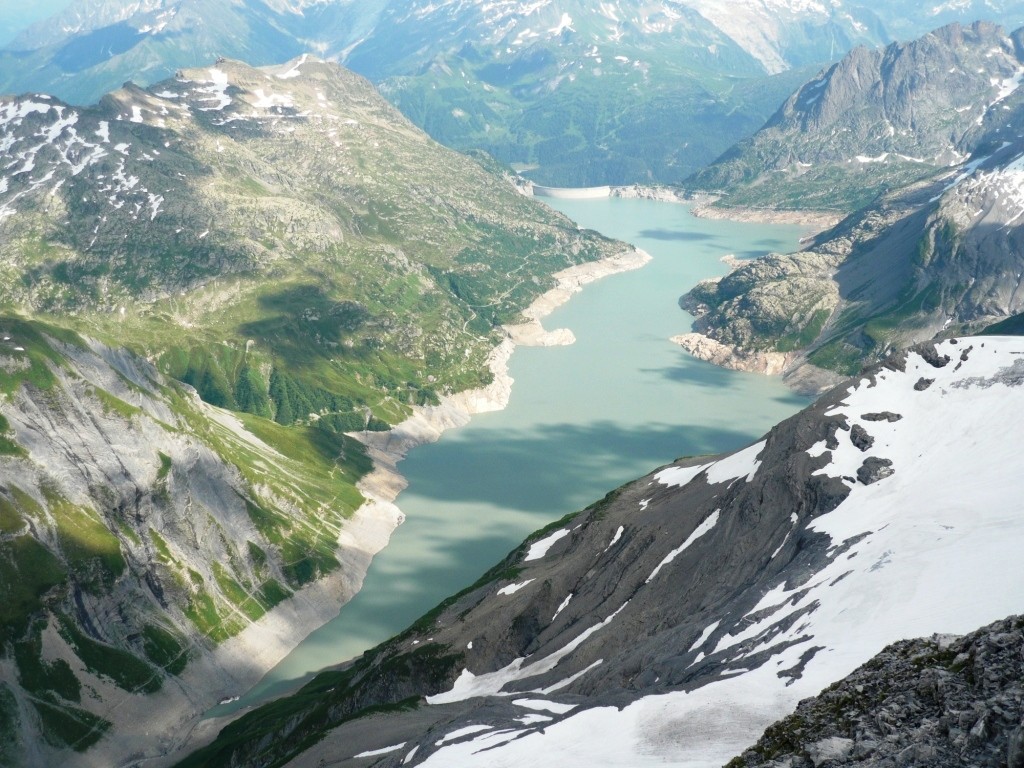 Autre point de vue sur le lac d'Emosson