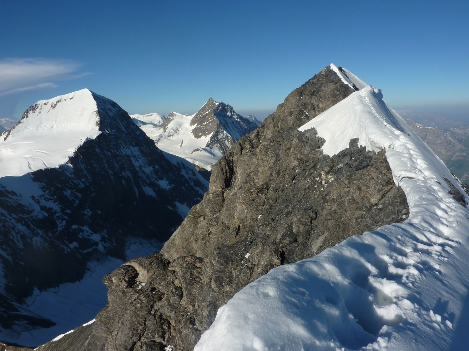 Eiger, Monch et Jungfrau à l'approche du sommet de l'Eiger