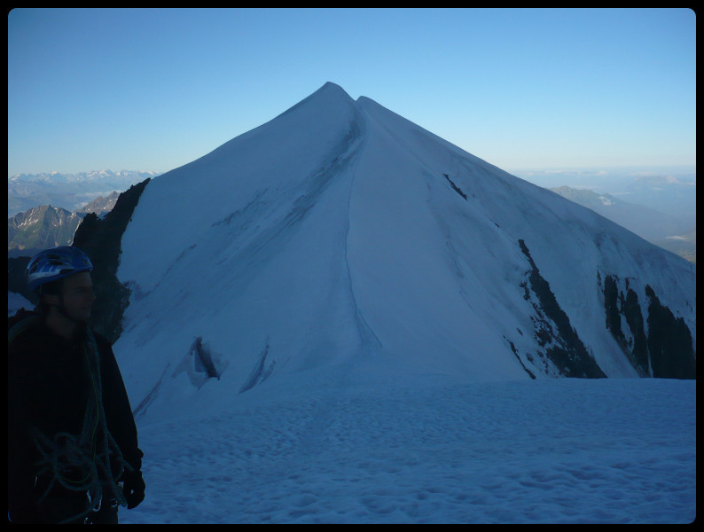 Dôme W: un des derniers sommets à l'ombre (de son prestigieux voisin le Mont-Blanc)