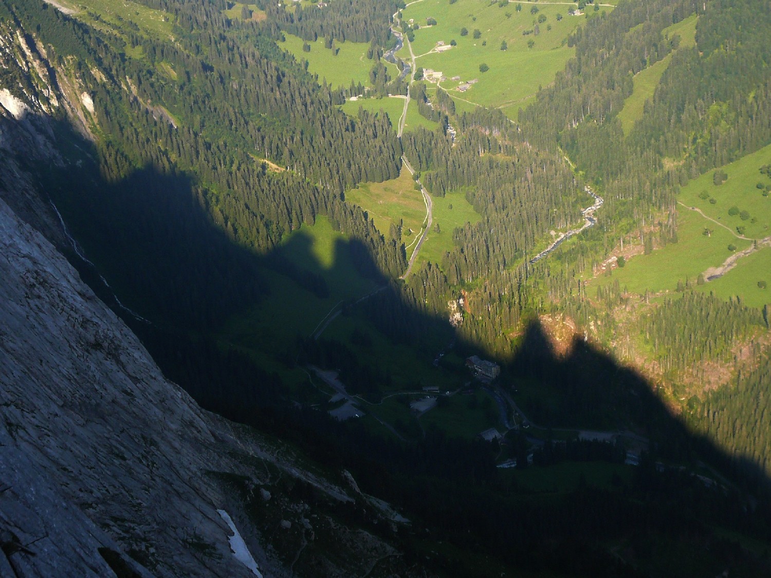Ombres des Engelhörner sur la vallée de Rosenlaui