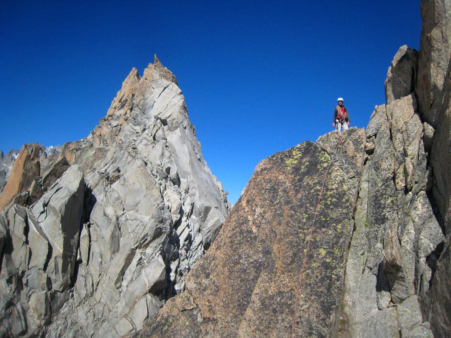 Pas loin de la brêche des Aiguilles Penchées