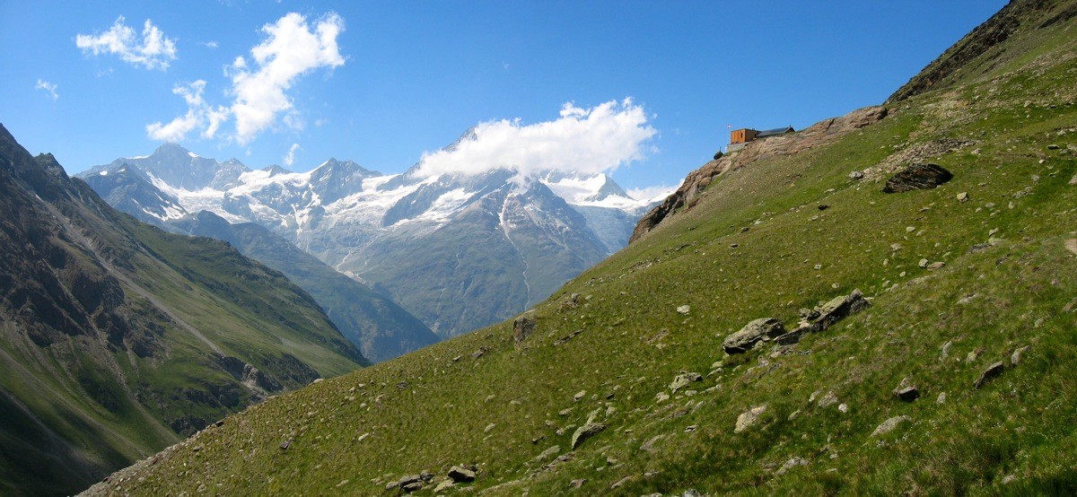 Arrivée à la Täschhütte