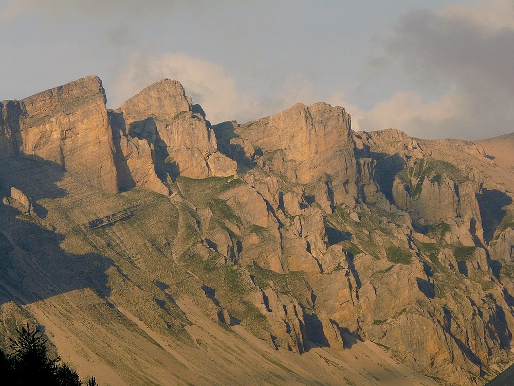 Vue sur les contreforts S de la Tête de Pied Gros