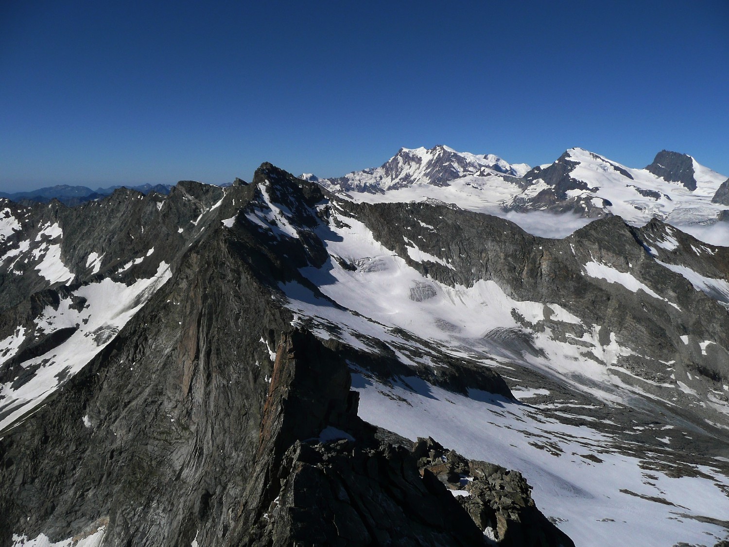 Arête S du Portjengrat : vue en direction du Mittelrück