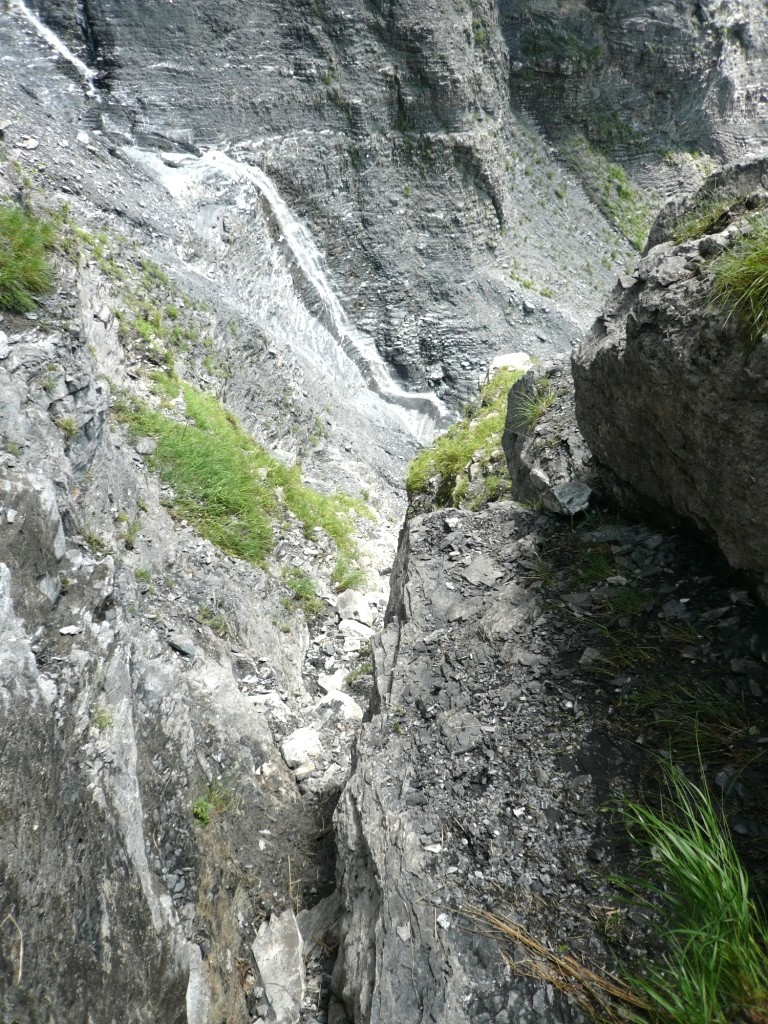 Pas Noir vu d'en haut avec le torrent de la Méridienne en contrebas