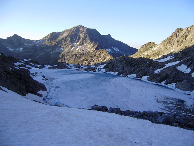 Lac Tourrat -Turon du Néouvielle derrière