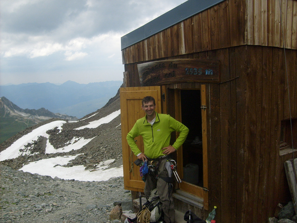 Retour de l'arête Nord du Mt Pourri, bon squat aux cabannes du Gr Col