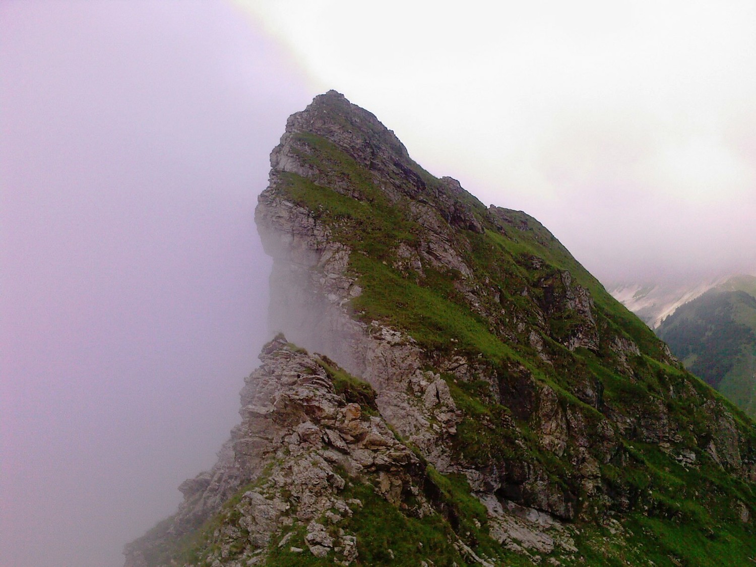 Emminence (2200 m env.) avant le Basset de l'Arolle