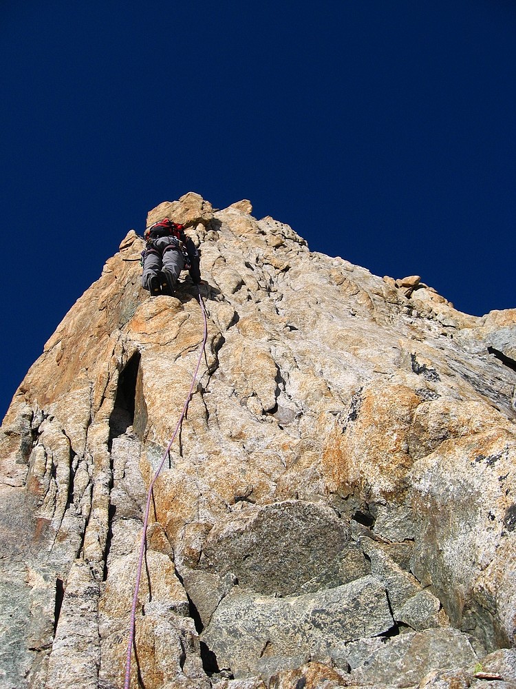 Pic Gény - Arête E : Ressaut sommital