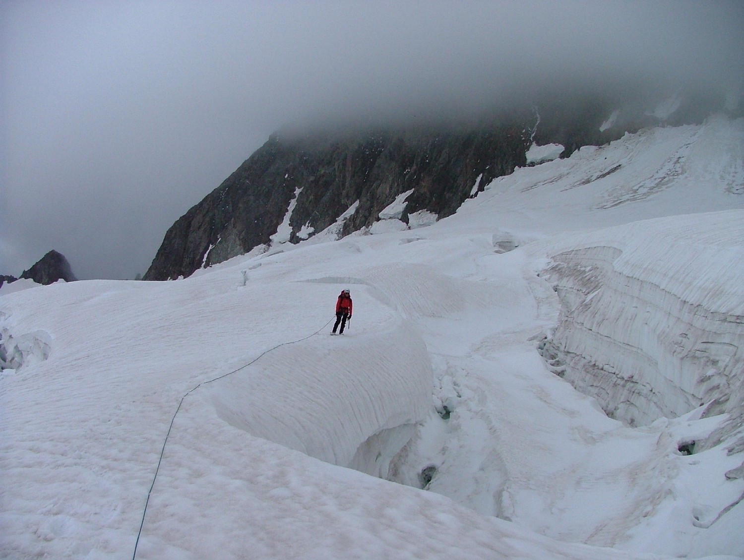 Tré la Tête, sur le glacier de la Lex Blanche, sous le col de la Scie (entre aig. Glaciers et Lex Blanche)