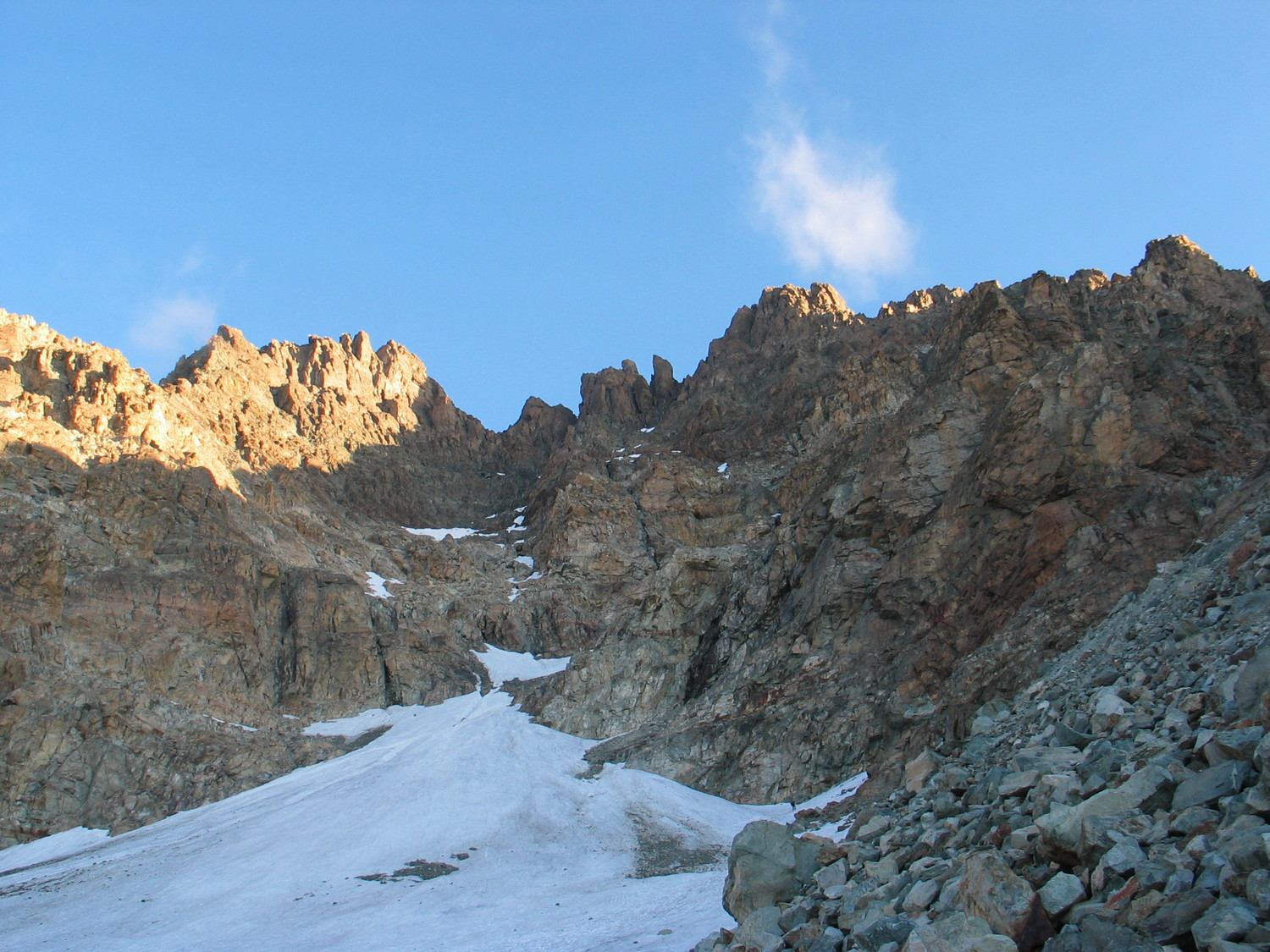 Face sud sous le bivouak Andreotti