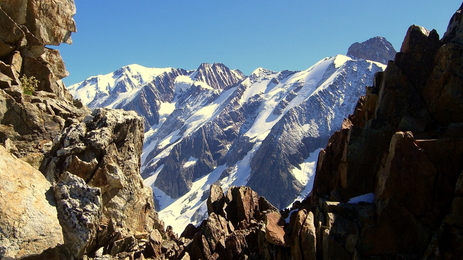 Tondu-Les faces nord du bassin de trélatête