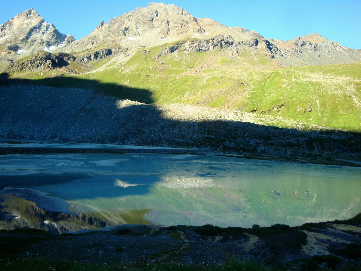 Sortie du glacier de Moiry