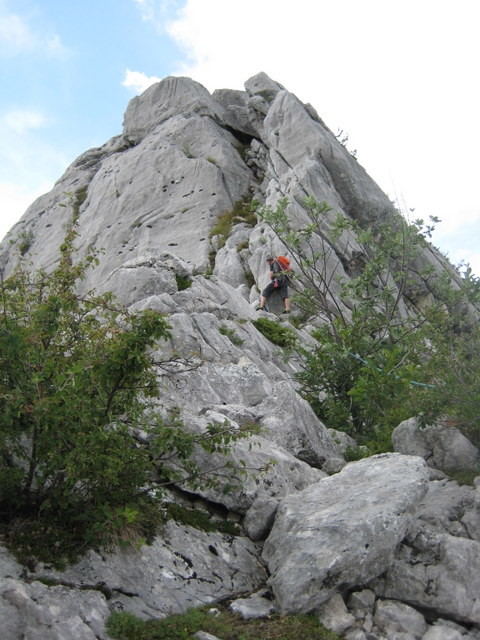 Sur l'arête