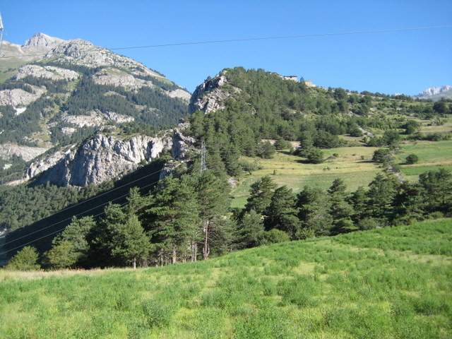 Les falaises surmontées par le Fort Marie-Christine