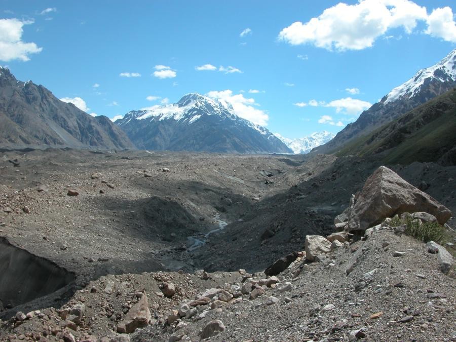 Jonction entre l'Engilchek nord et sud à une demi journée de marche