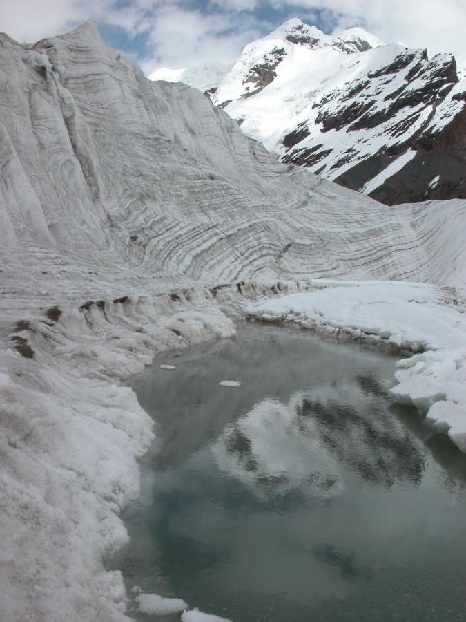 Lac et vallée glaciaire sur le sviodochka, cinquième jour