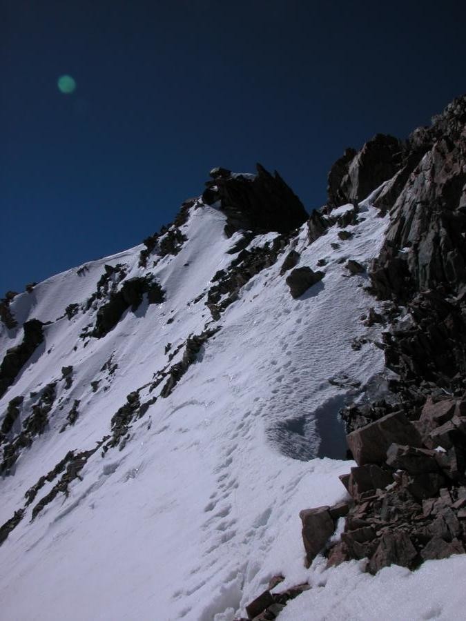 En face sud la neige fond vite au soleil