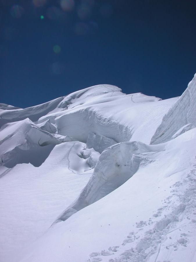 Traces de descente du Pic Petka